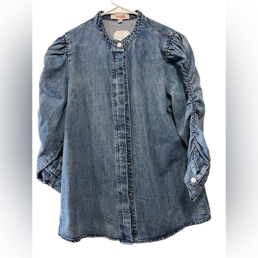 Mazic Size Small Denim Top